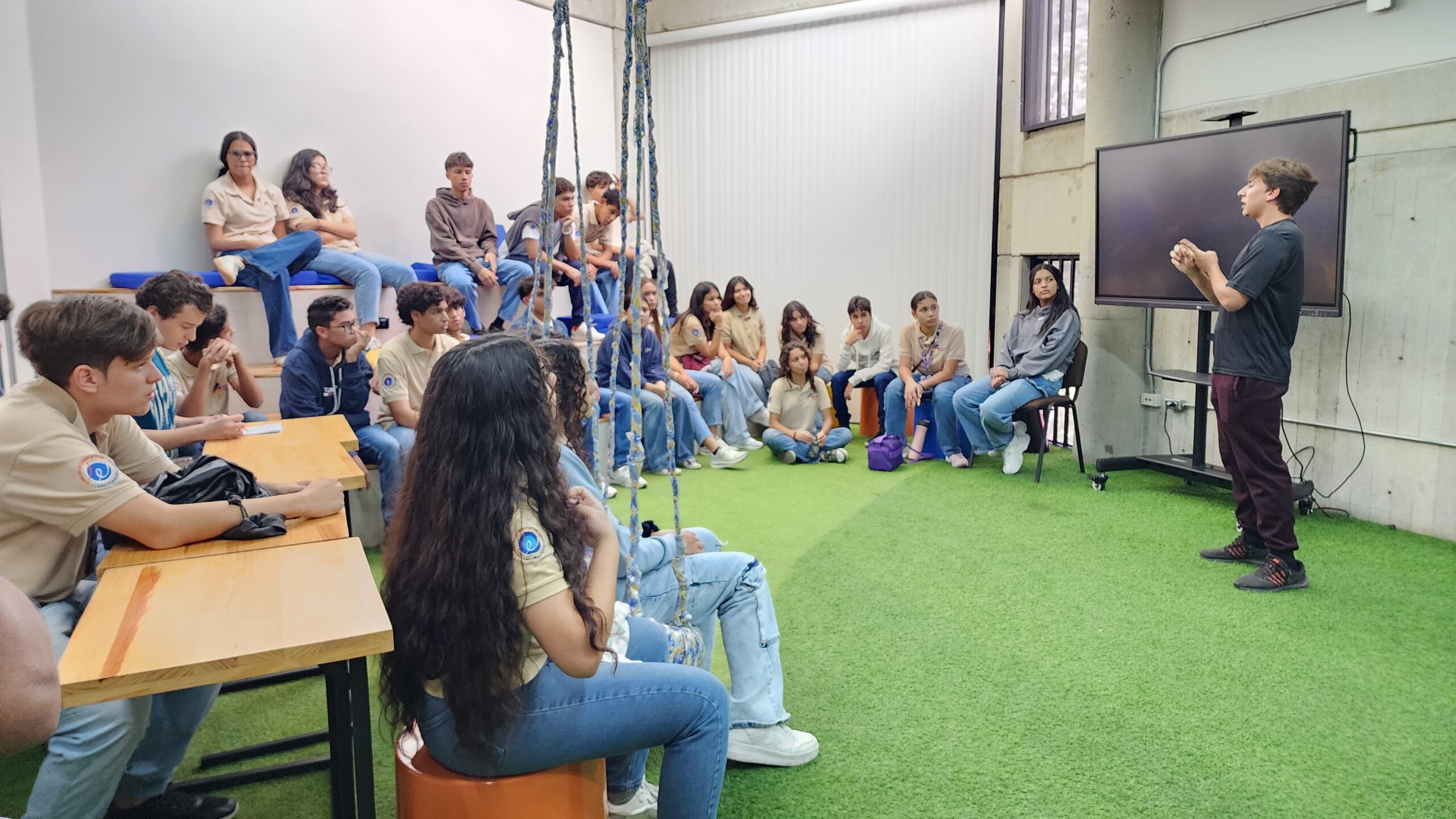 VisitaUnimet (24)